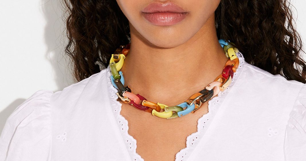 8-jewelry-trends-that-will-ensure-you-shine-bright-in-2023