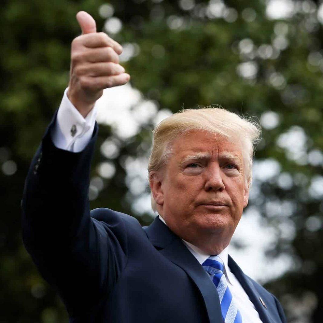 republicans-are-reportedly-having-to-bus-in-people-to-protest-trump’s-arraignment