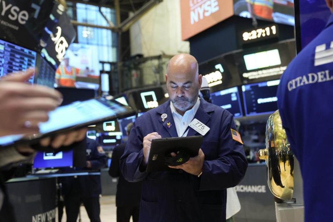 stocks-rally-as-investors-shake-off-‘hawkish’-fed:-stock-market-news-today