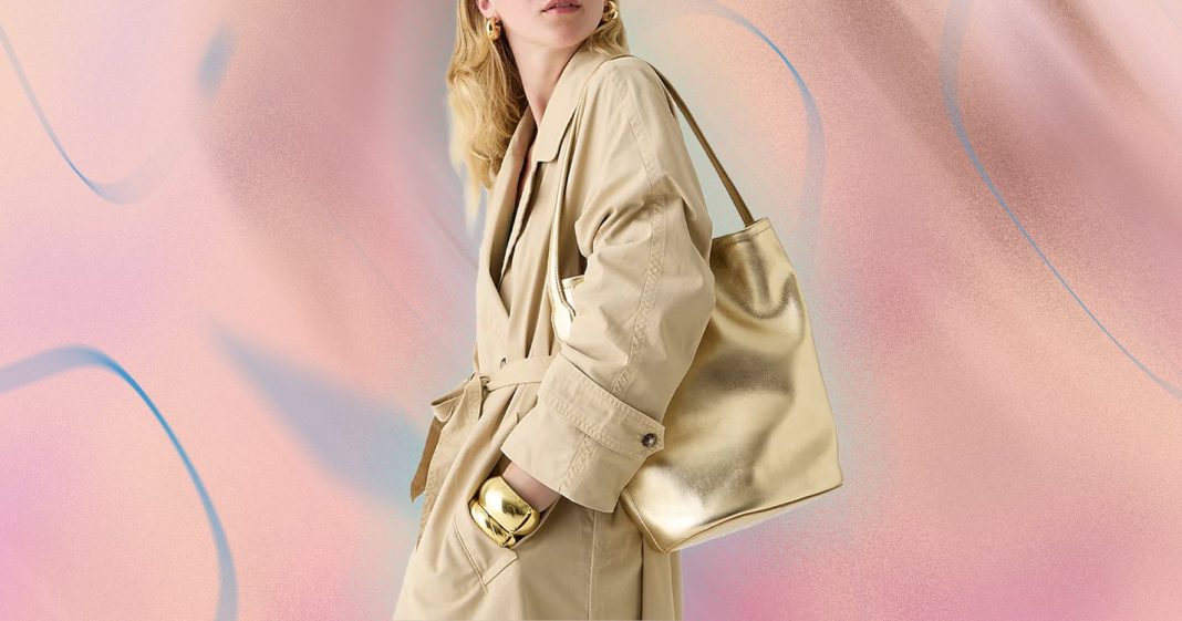 6-practical-yet-fashionable-handbags-r29-editors-recommend-for-travel