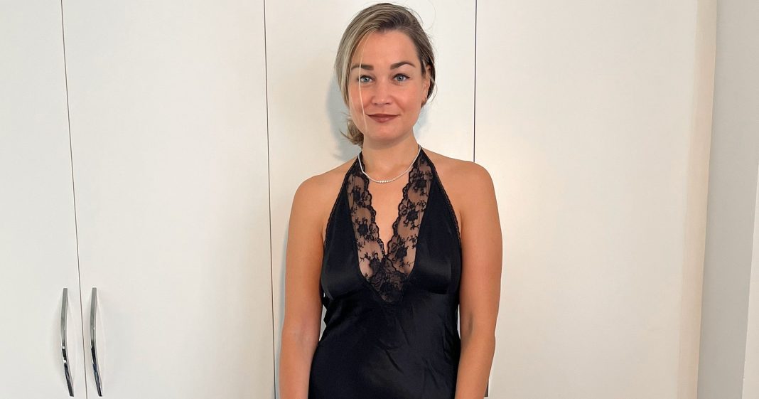 this-popular-wedding-guest-dress-just-got-a-new-look-—-how-to-style-it-for-day-&-night