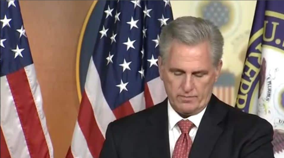 kevin-mccarthy-is-the-first-speaker-in-history-to-be-kicked-to-the-curb