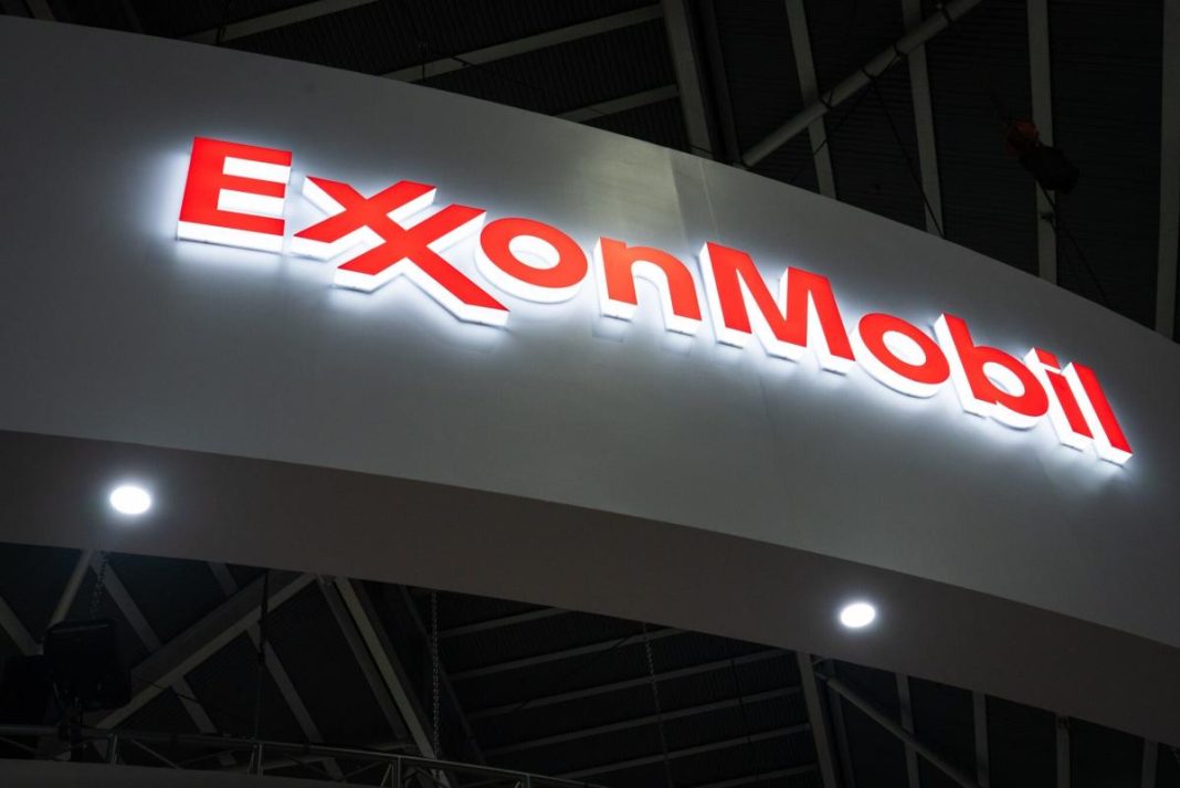 exxon-in-talks-to-buy-shale-driller-pioneer-natural-in-what-could-be-2023’s-biggest-deal