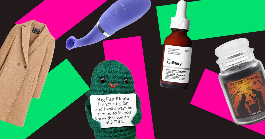 say-hello-to-september’s-eccentric-reader-bestsellers-(looking-at-you,-emotional-support-pickle)