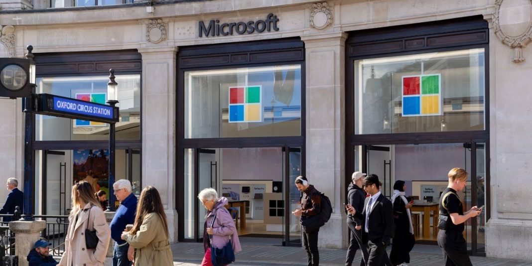 microsoft’s-stock-rises-after-it-beats-earnings,-revenue-estimates