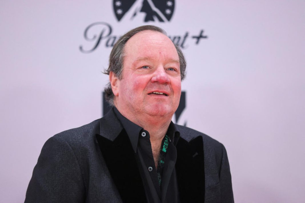 paramount:-stock-jumps-as-bellator-sale,-severance-pacts-add-to-‘m&a-narrative’