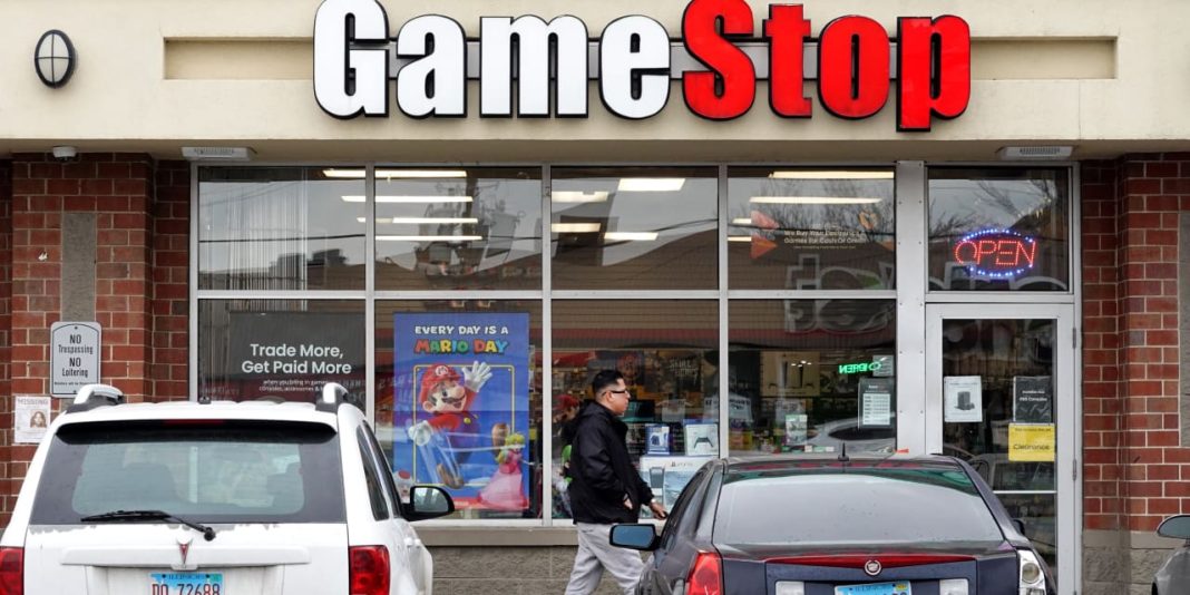 gamestop-stock-falls-after-sales-miss-it-may-use-cash-to-invest-in-stocks.